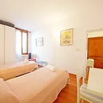 Dolcevita N 285 *